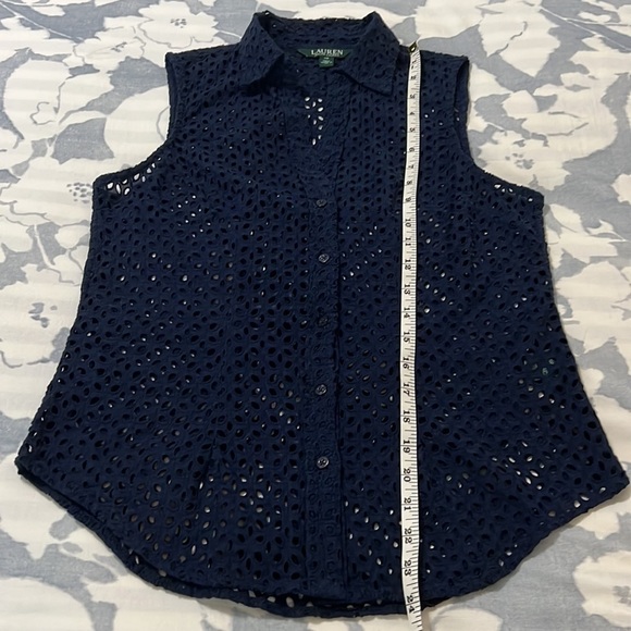 Lauren by Ralph Lauren sleeveless eyelet  button up - Picture 6 of 11